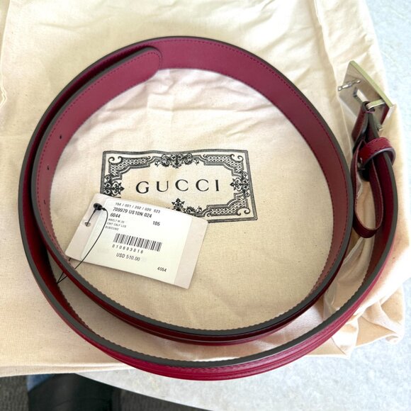 Gucci 709979 Unisex Red Leather Belt with Engraved design G Buckle, 105, 100cm - Picture 14 of 15